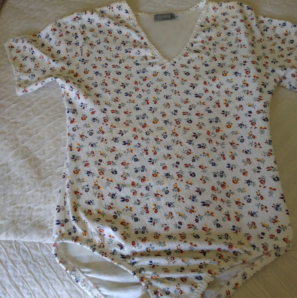 Cotton floral short sleeve body